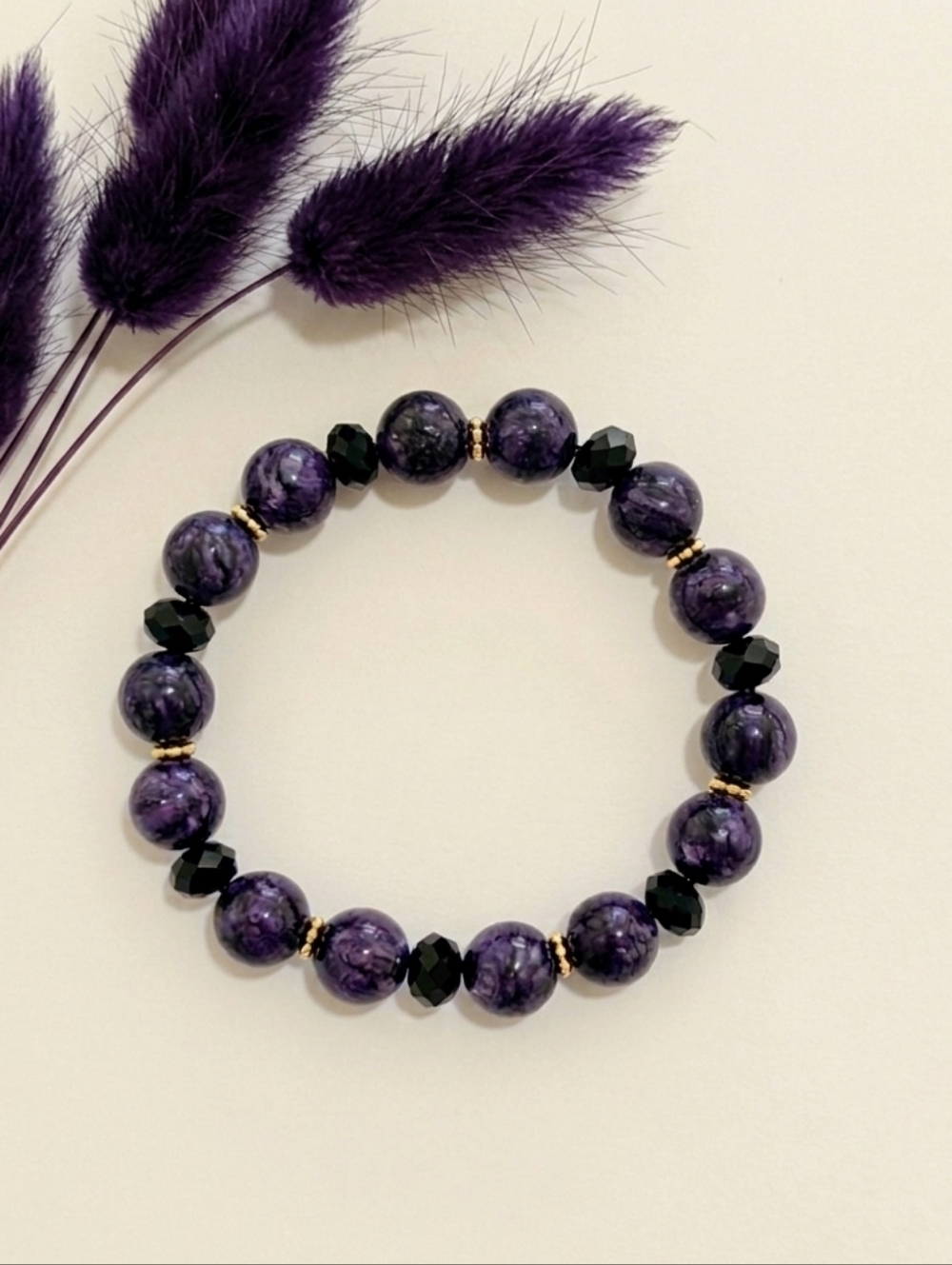 Chalcedony/Onyx Bracelet